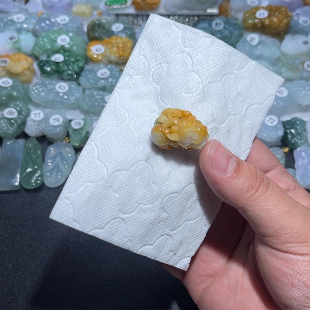 翡翠未镶嵌颈饰天然