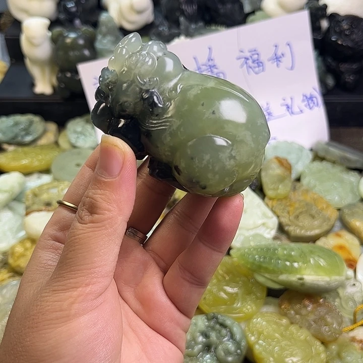 蛇纹石玉未镶嵌项链
