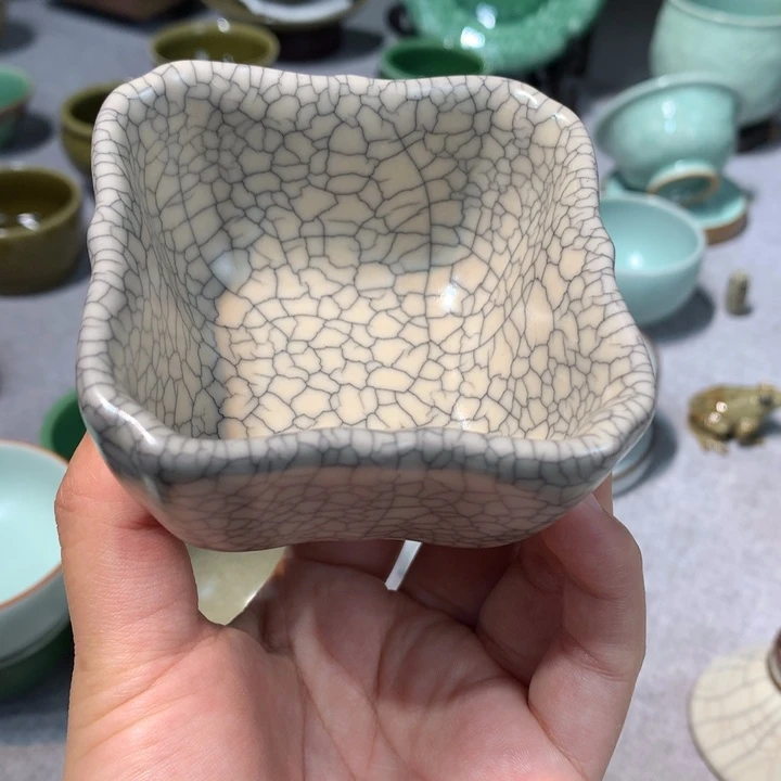 龙泉青瓷四方杯杯