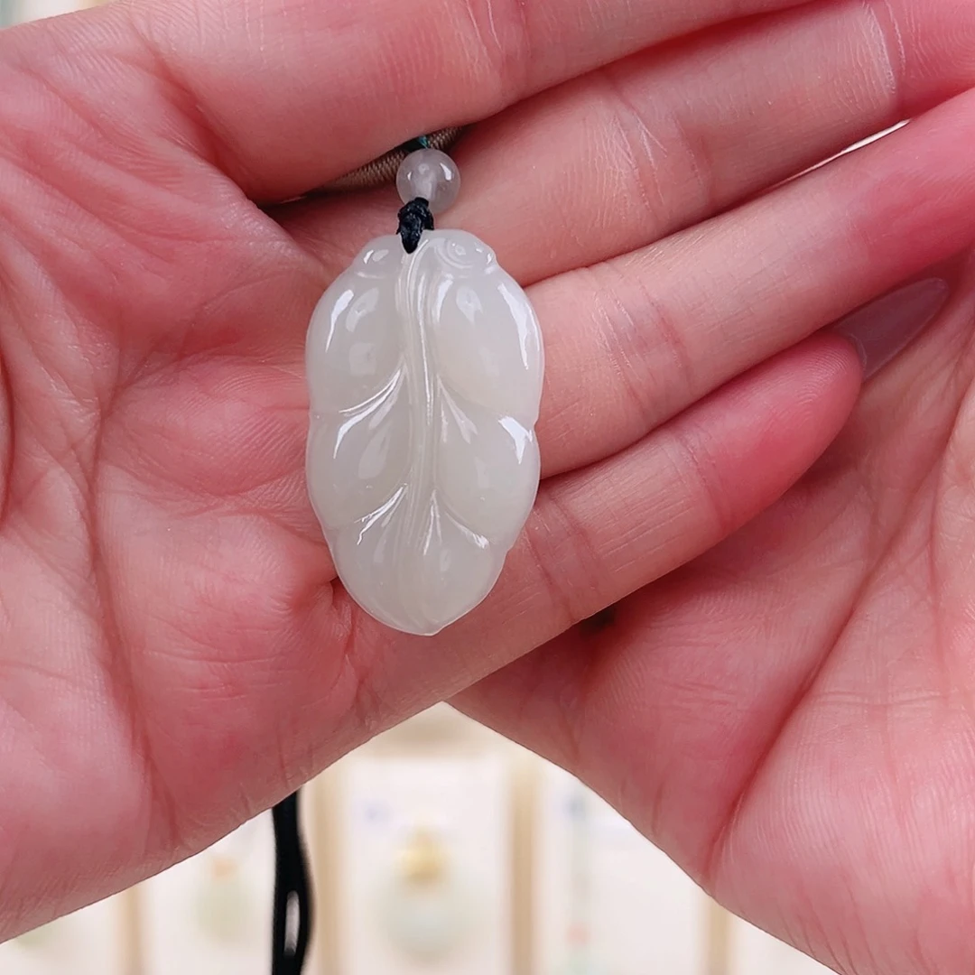 和田玉未镶嵌颈饰缥*?