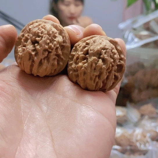 【闪购商品】把件文玩核桃34.5四座楼红皮