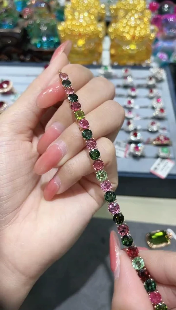 18K金镶嵌碧玺手链