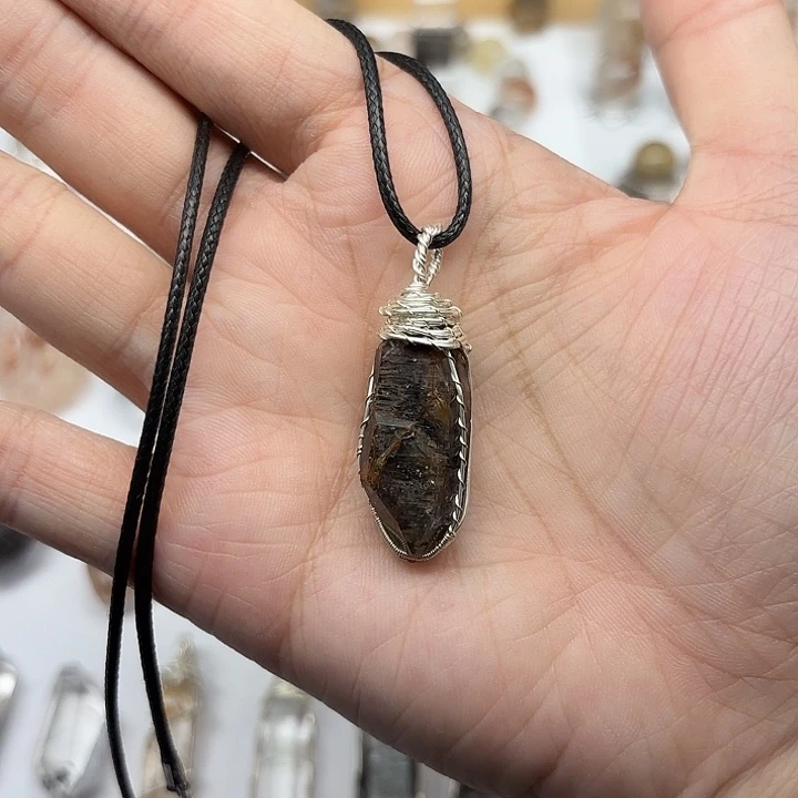 未镶嵌水晶颈饰闪灵钻项链项链