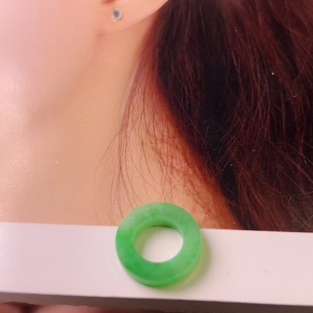 翡翠未镶嵌颈饰圈圈