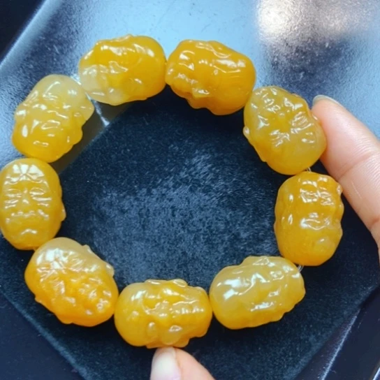 石英质玉（黄龙玉）未镶嵌颈饰