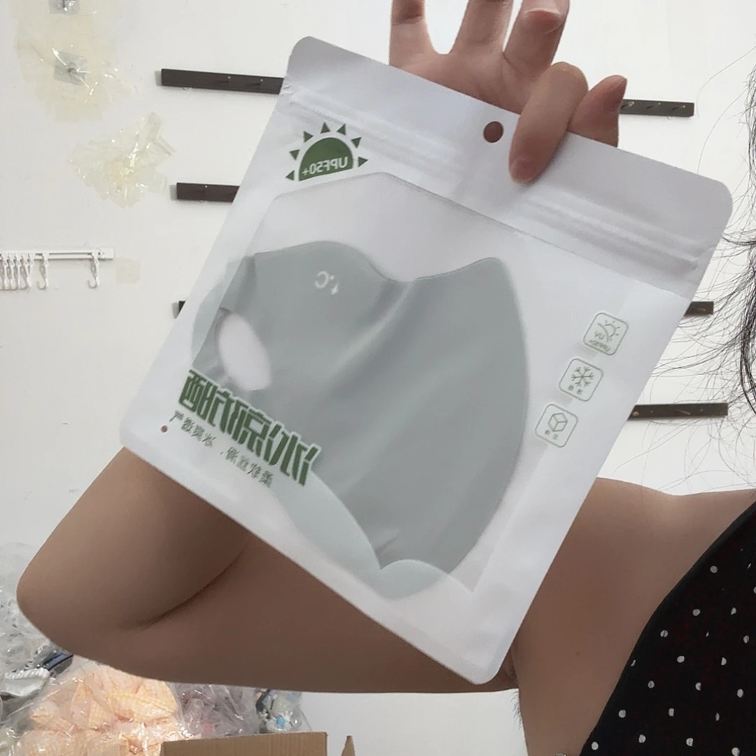 铁合金合成立方氧化锆浅灰色