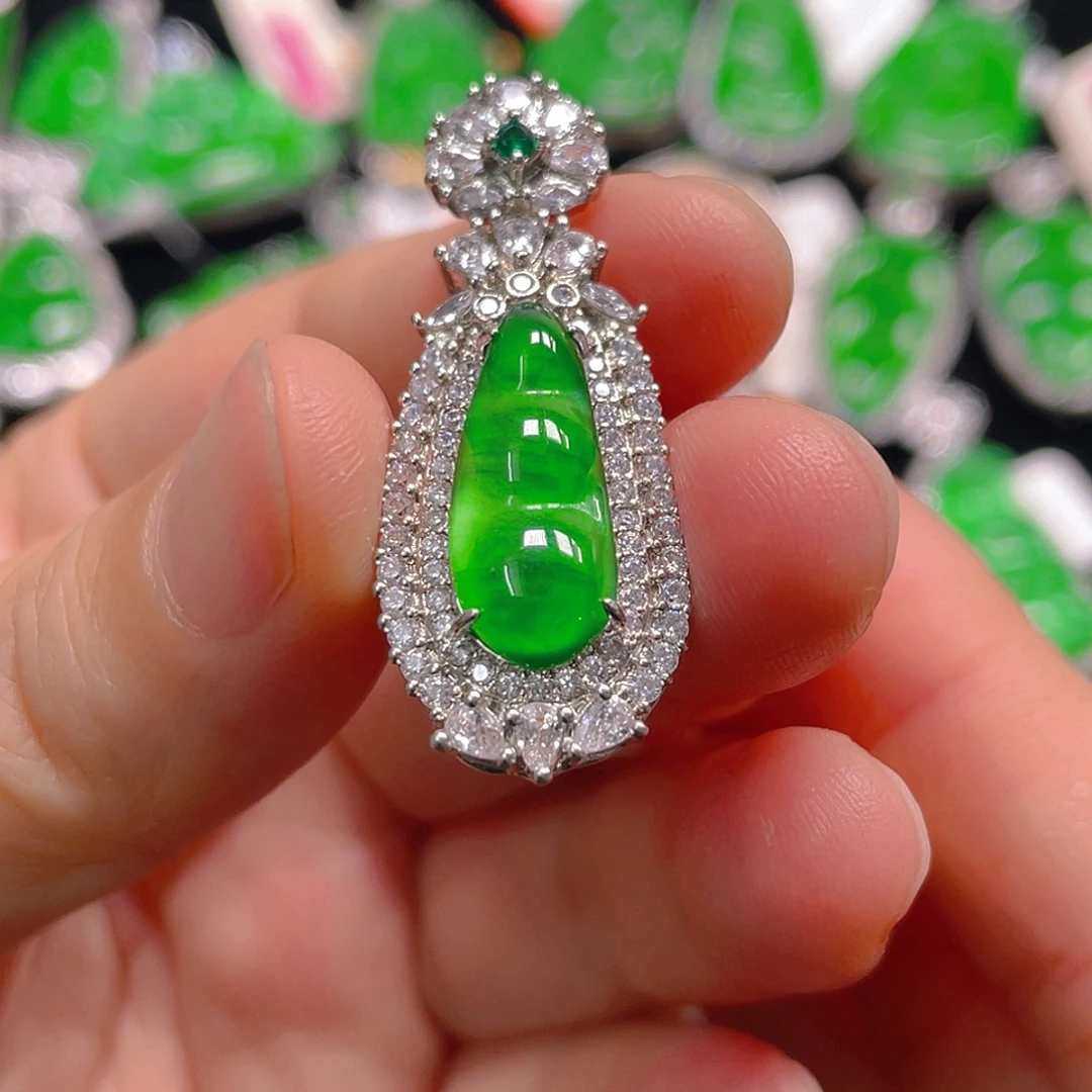 翡翠未镶嵌吊坠(不含链)