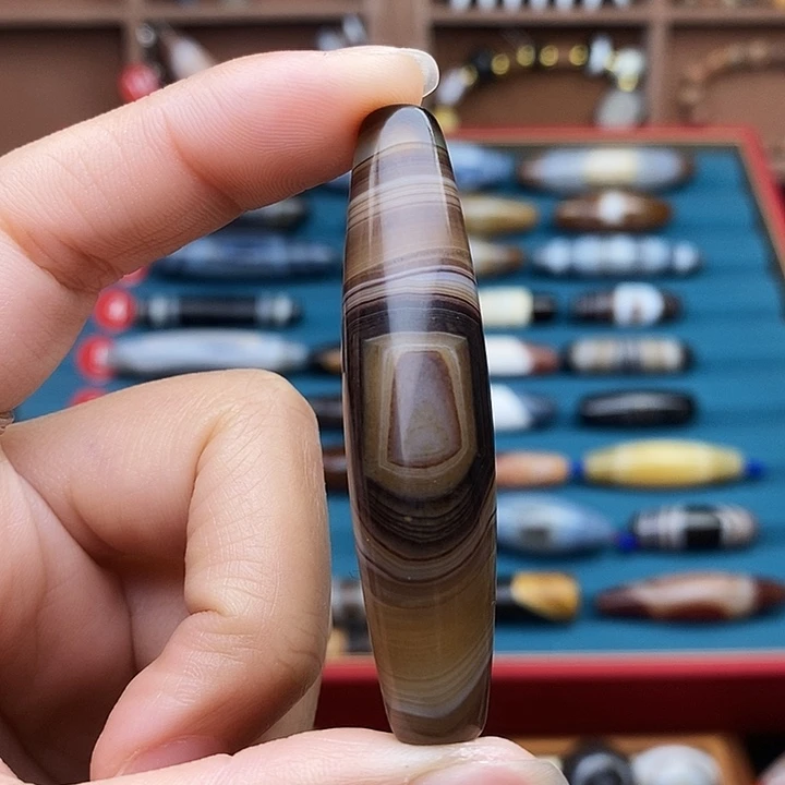 Z***.玛瑙/玉髓未镶嵌颈饰