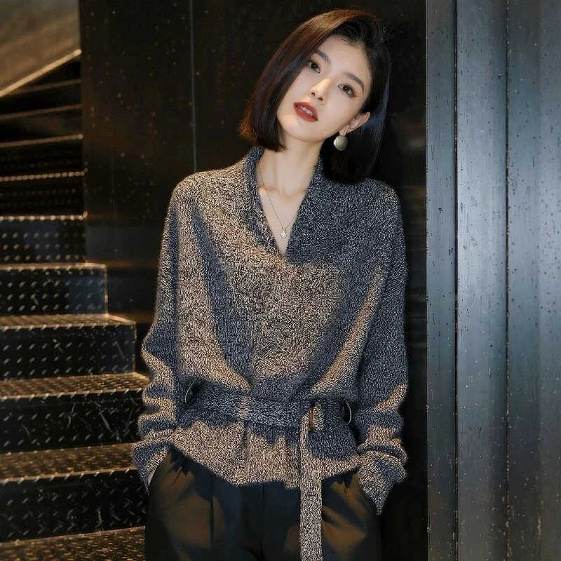 V领针织开衫外套女秋冬慵懒高级感宽松减龄洋气系带收腰毛衣上衣