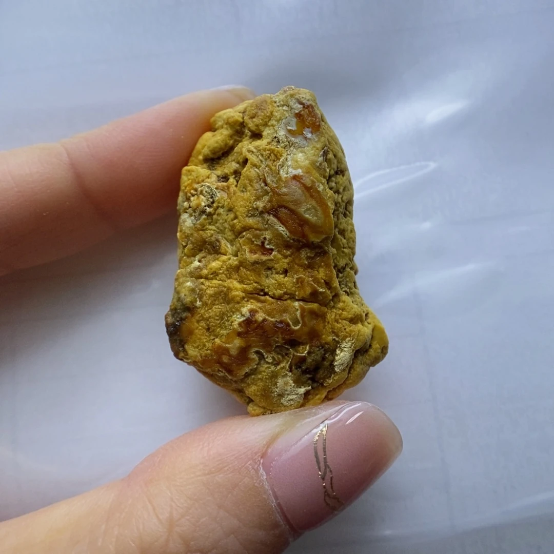 未镶嵌颈饰蜜蜡郎