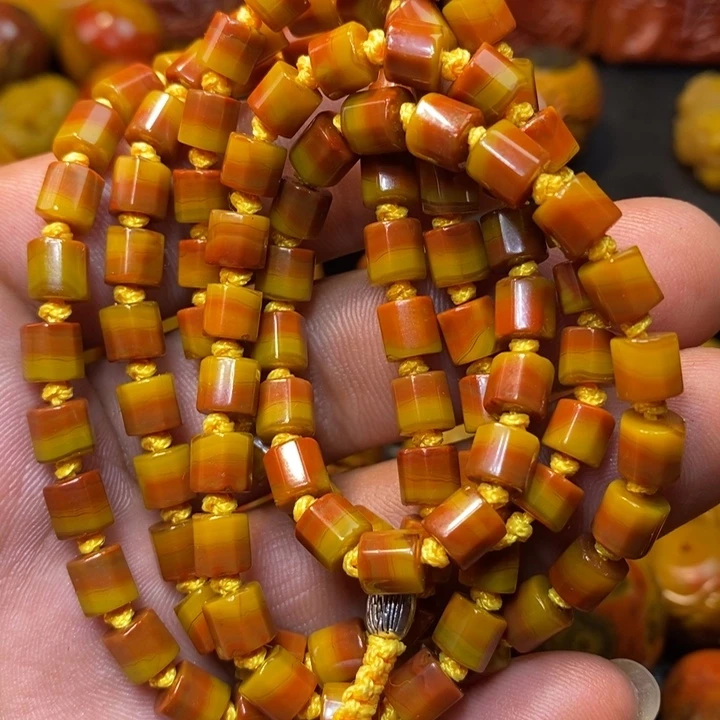 玛瑙/玉髓战国红大湾料108未镶嵌