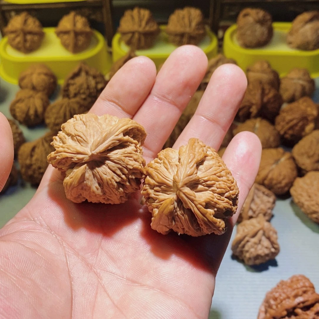 【闪购商品】文玩核桃吊坠S****i南疆