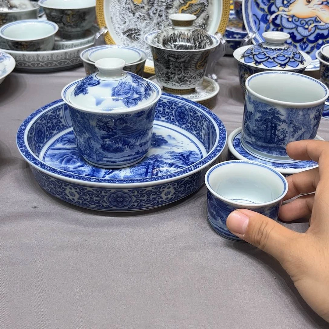 哈***哈景德镇陶瓷艺术品