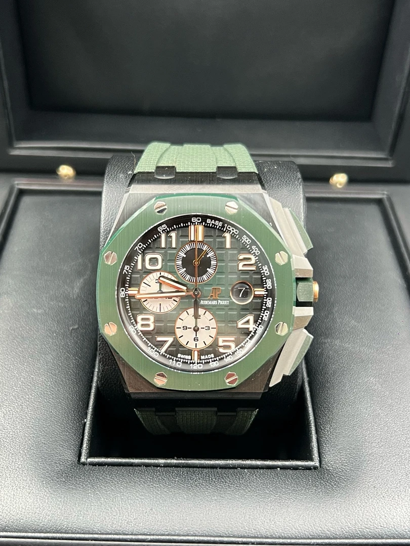 95新 Audemars Piguet/爱彼 爱彼皇家橡树离岸/26405/44mm/20年