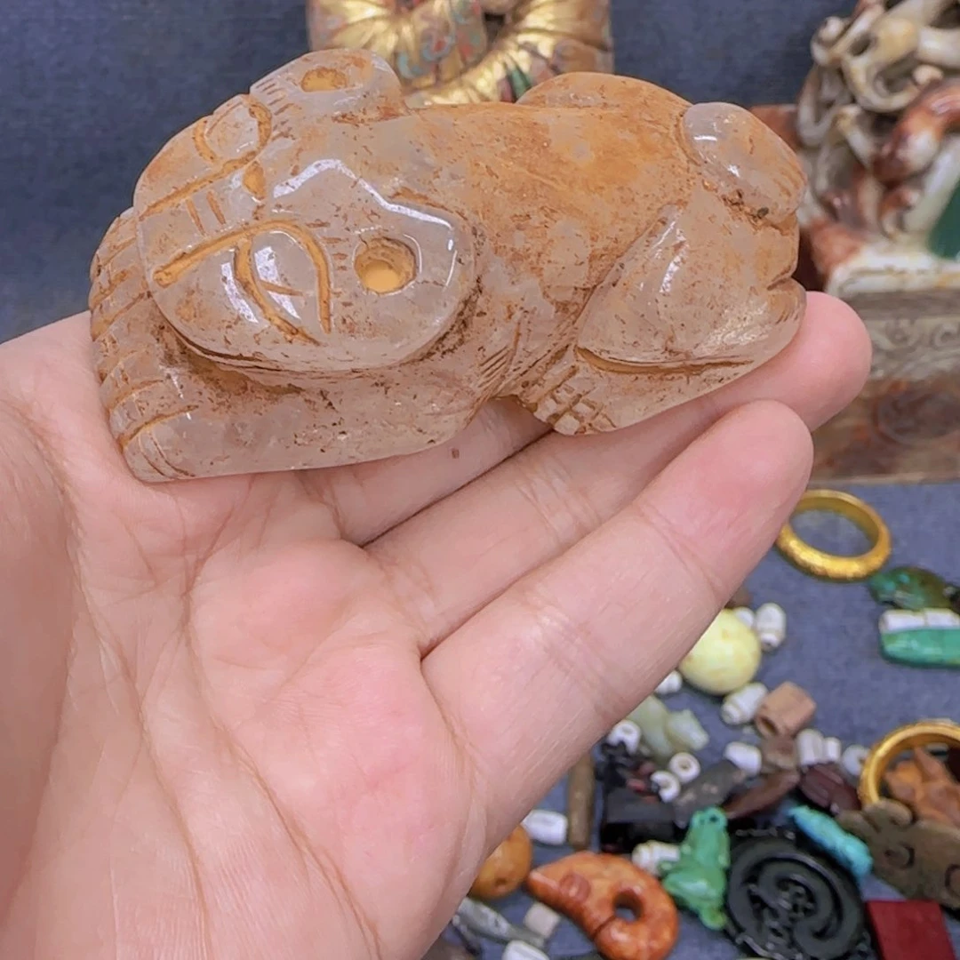 未镶嵌和田玉（糖玉）挂件