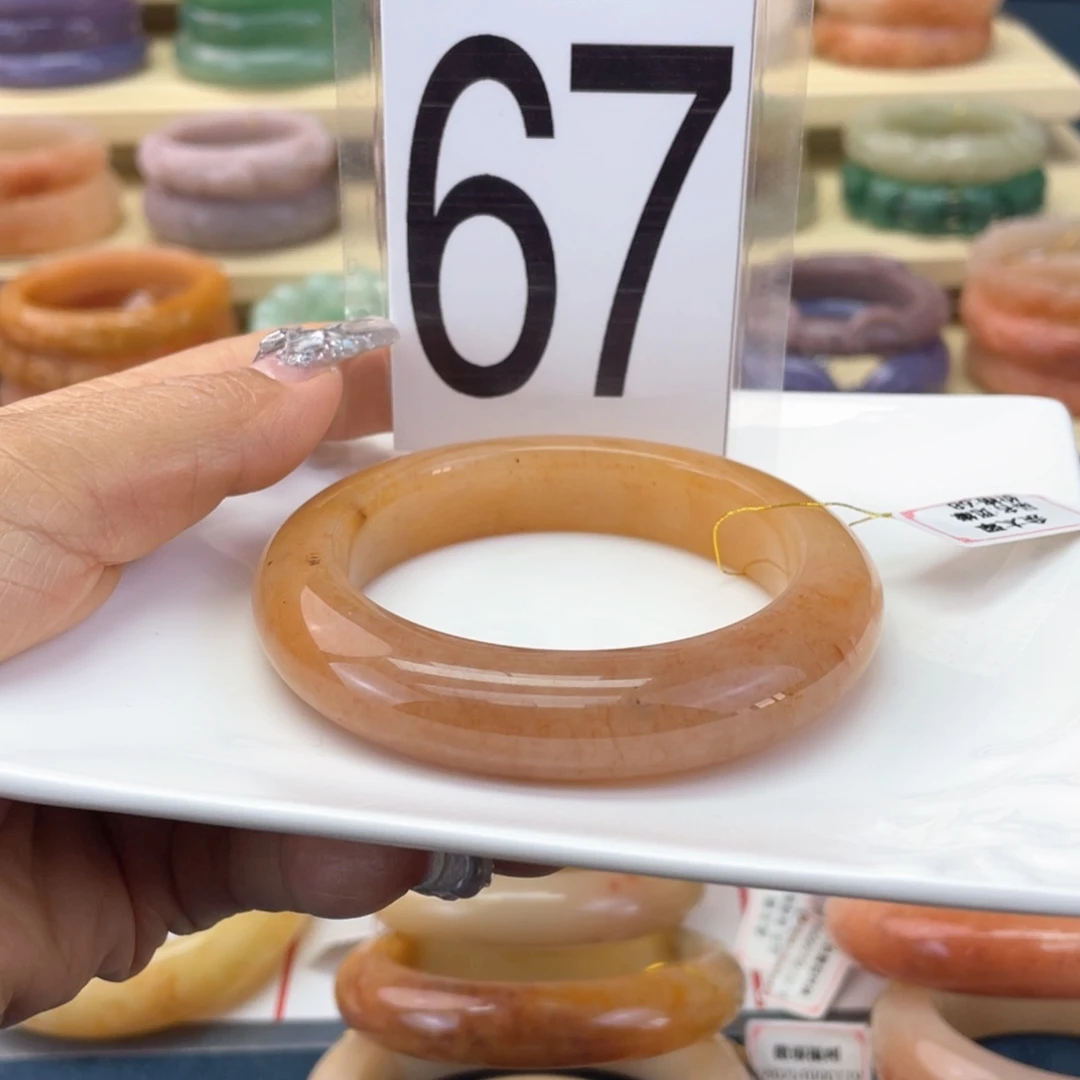 石英质玉未镶嵌手镯