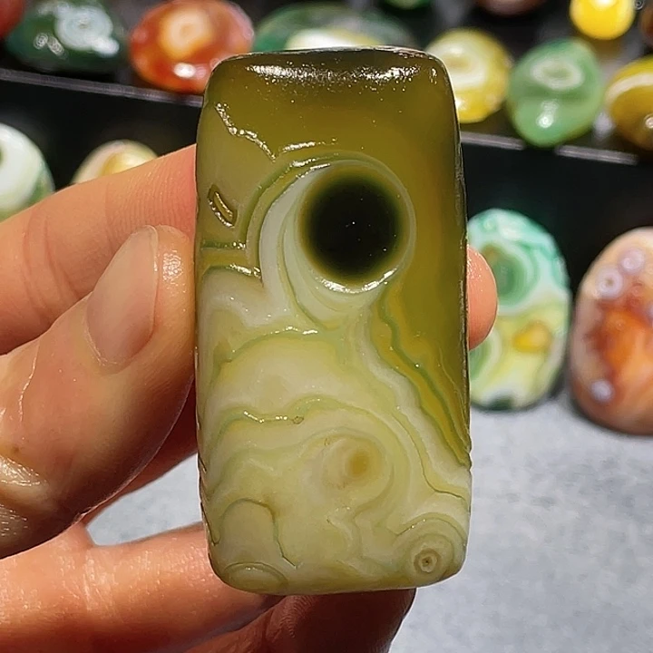 玛瑙/玉髓未镶嵌珠宝奇石