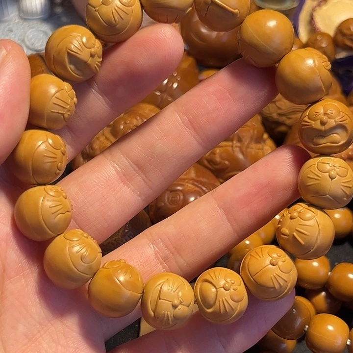 橄榄核手串/手链猴头哆啦A梦