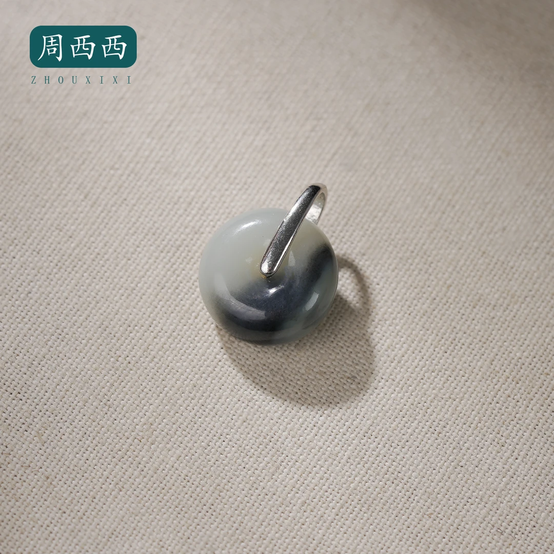 周西西精美青花平安扣吊坠长1.6宽1.6高0.7百搭多样性发货19225