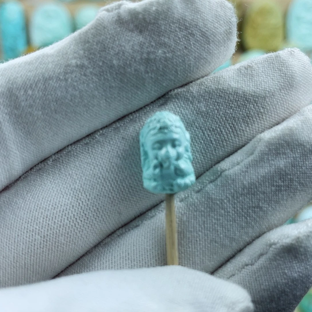 未镶嵌绿松石珠宝奇石