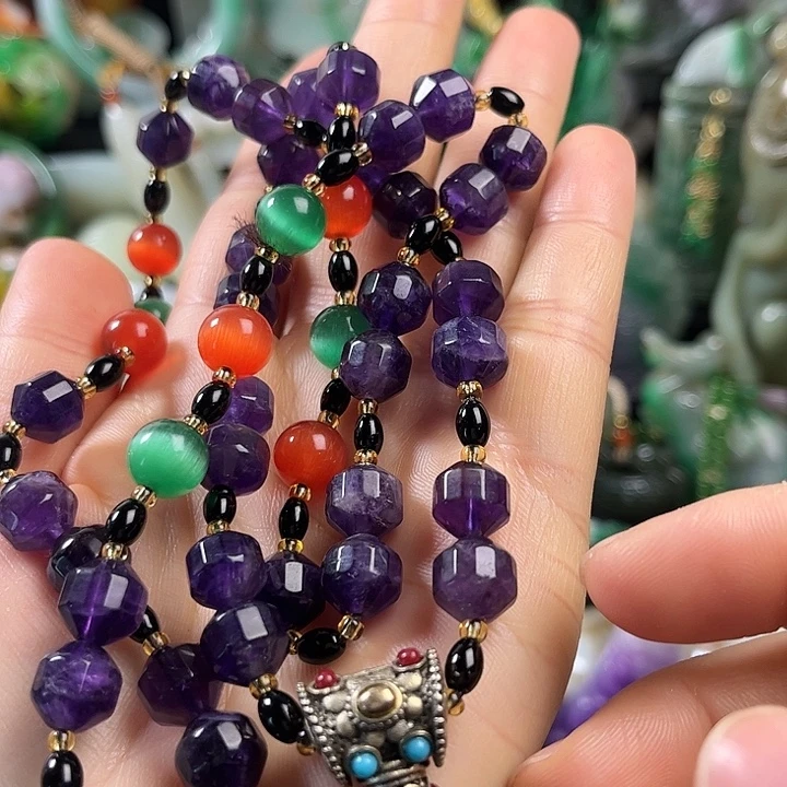 翡翠未镶嵌颈饰翡翠未镶嵌颈饰