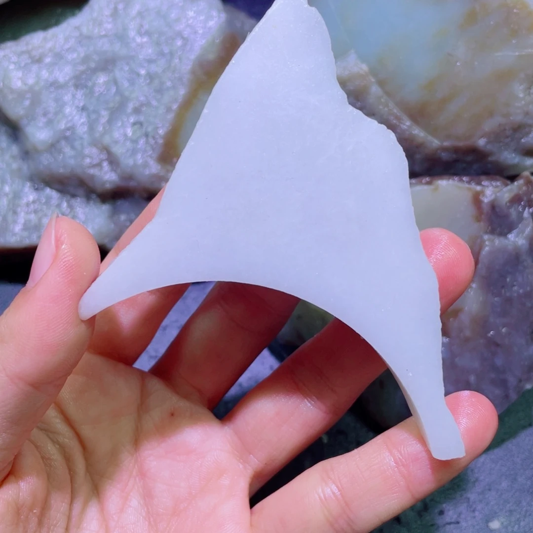 和田玉未镶嵌珠宝半成品