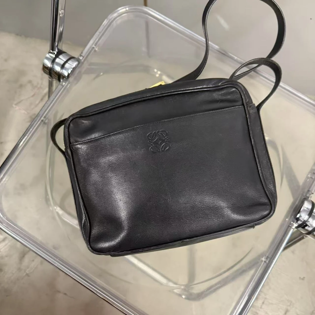 95新 LOEWE/罗意威 黑色logo休闲单肩斜挎 相机包 男包