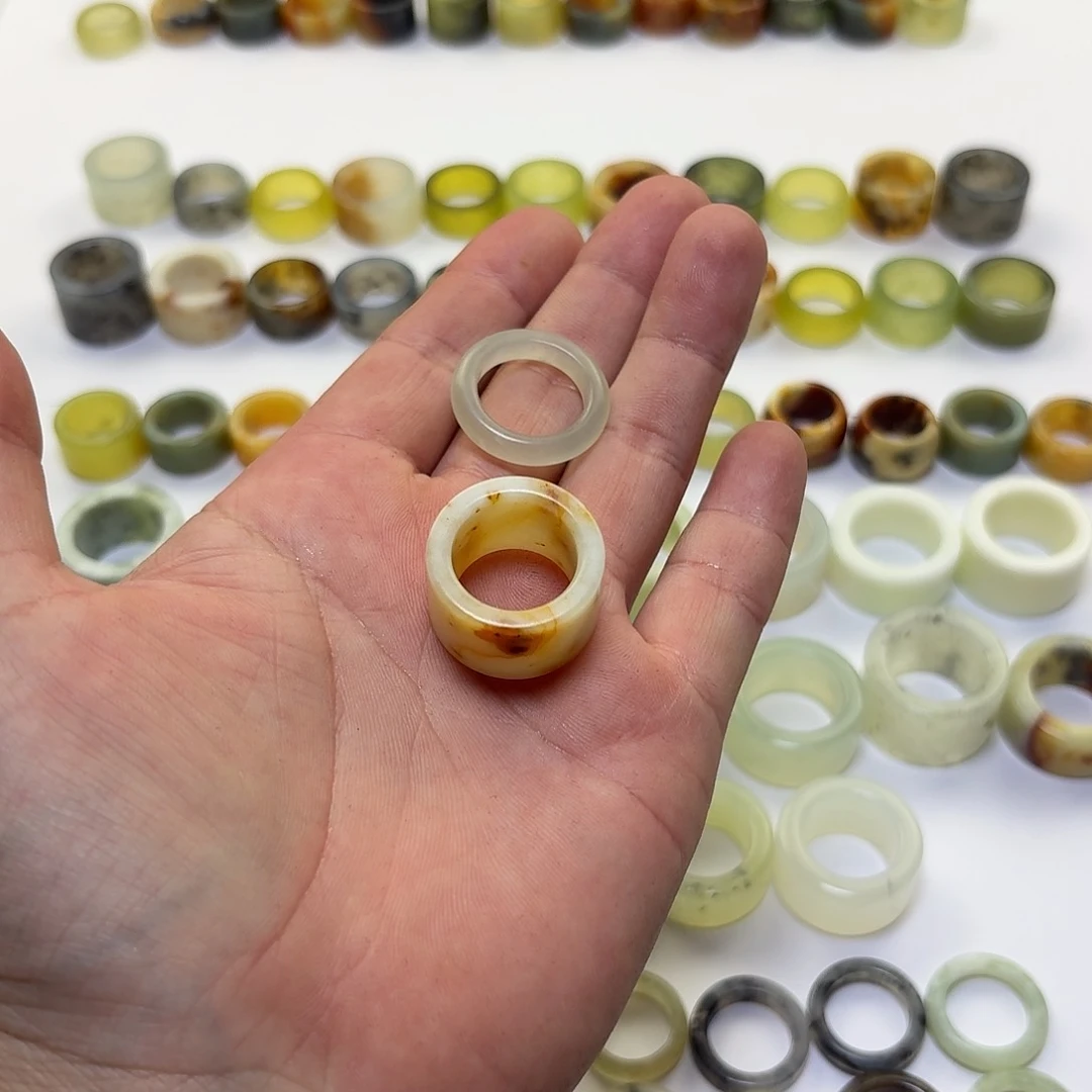 蛇纹石玉未镶嵌戒指17.9内径18.0内径