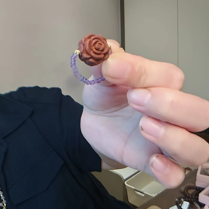 非金属无玫瑰花型戒指