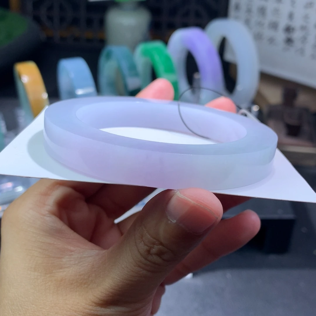 未镶嵌手镯定制翡翠