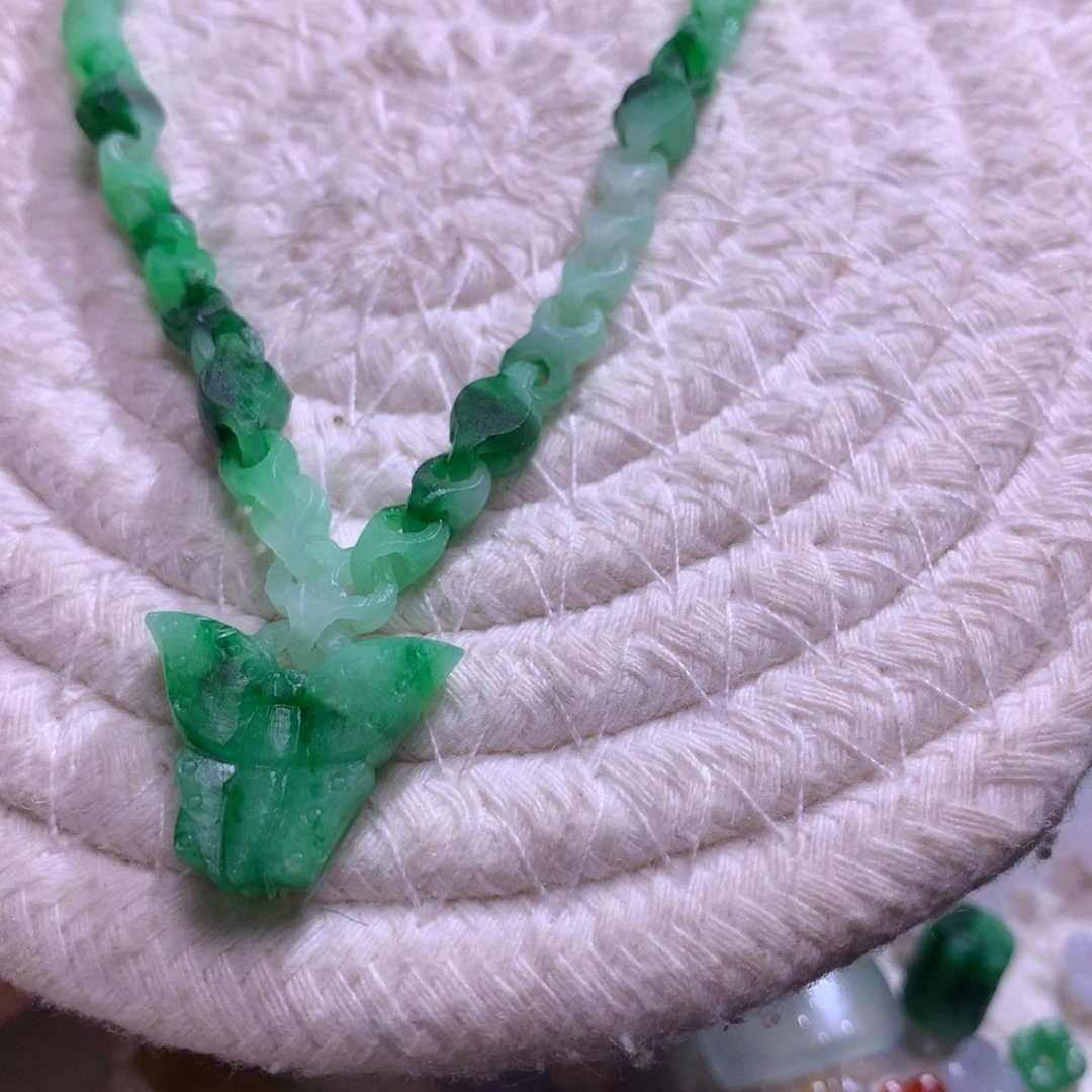 定制翡翠未镶嵌福**易蝴蝶