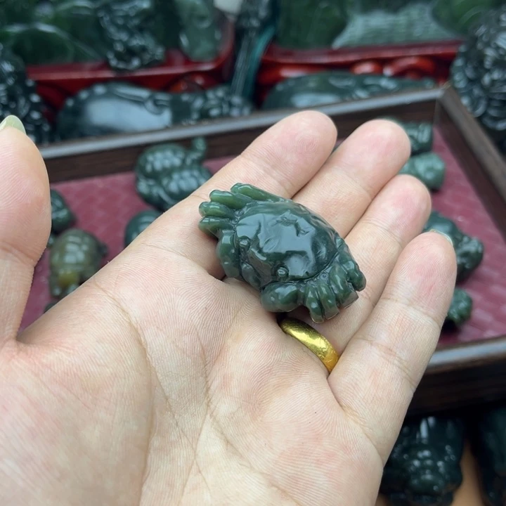 和田玉（糖玉）未镶嵌挂件
