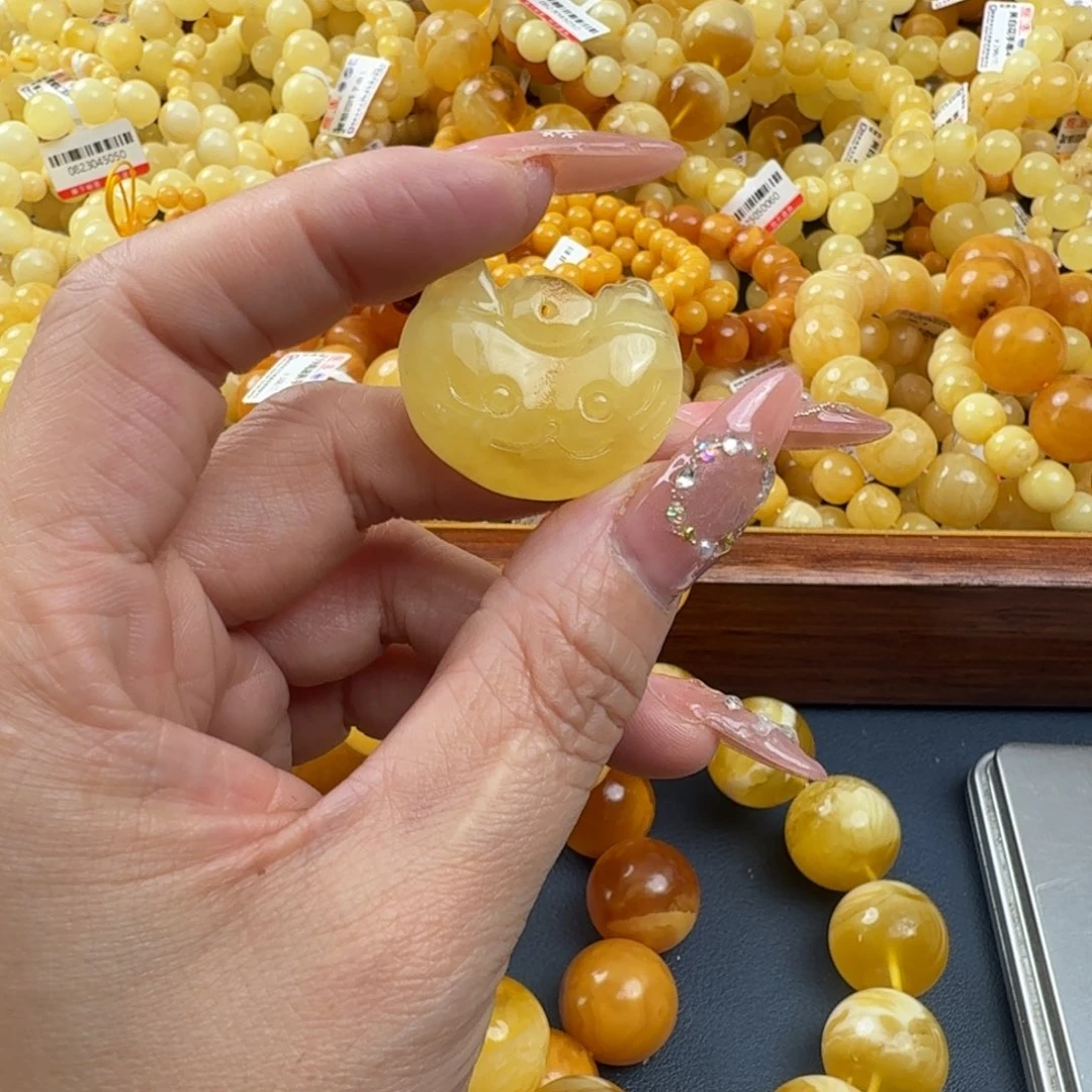 琥珀未镶嵌珠宝奇石