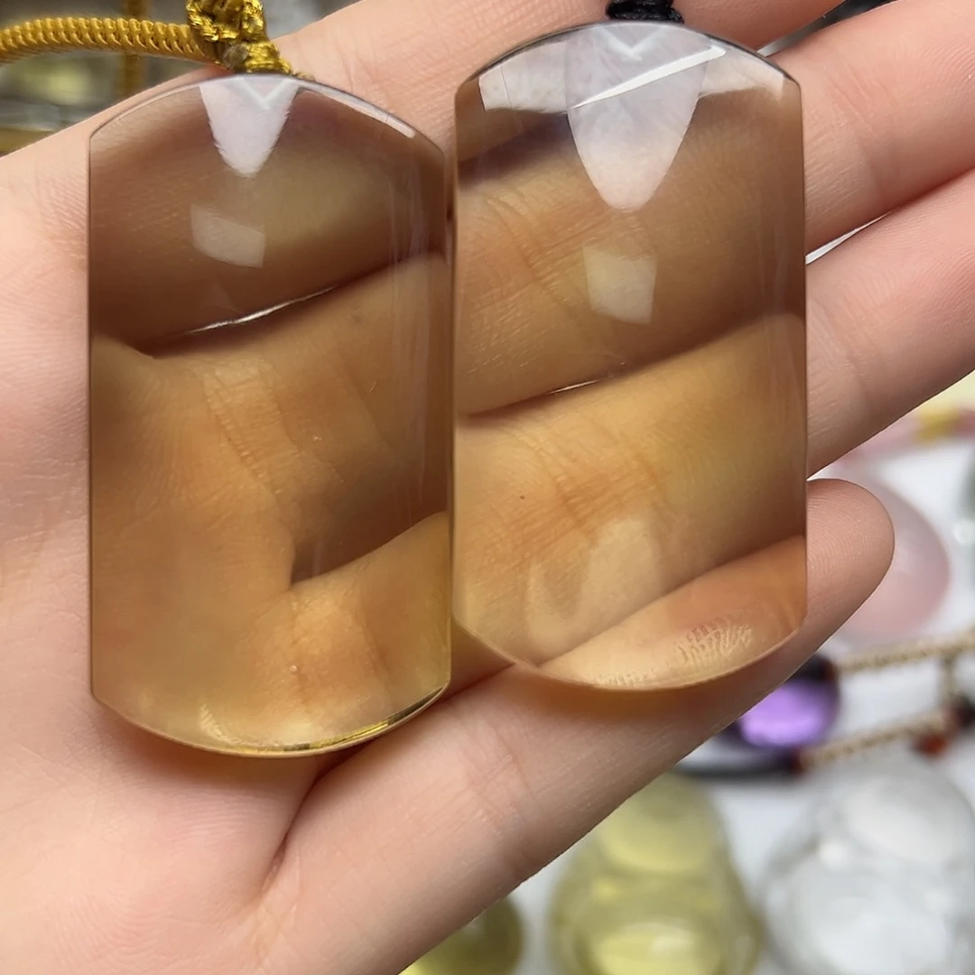 未镶嵌水晶颈饰黄水晶无事牌