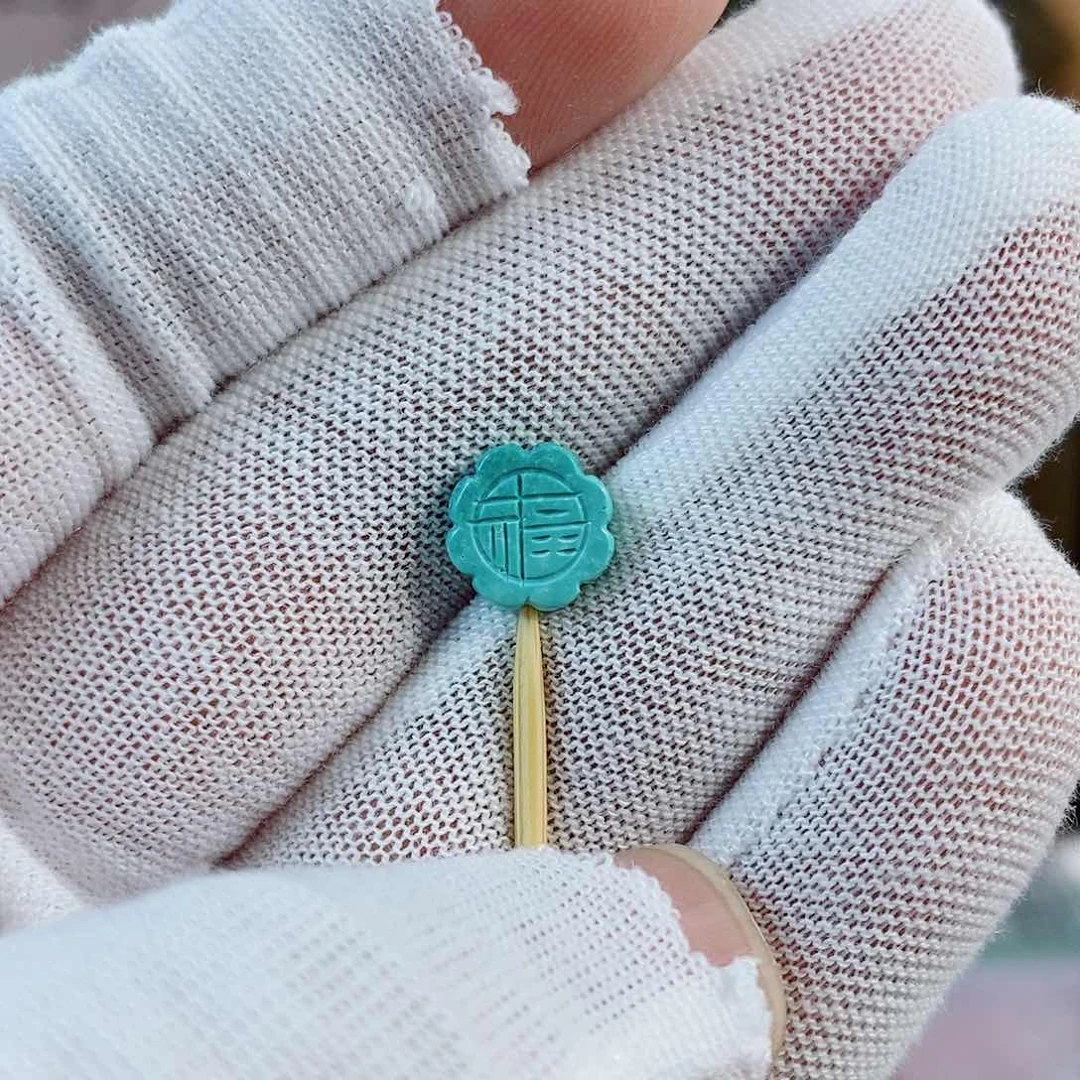 未镶嵌绿松石珠宝奇石