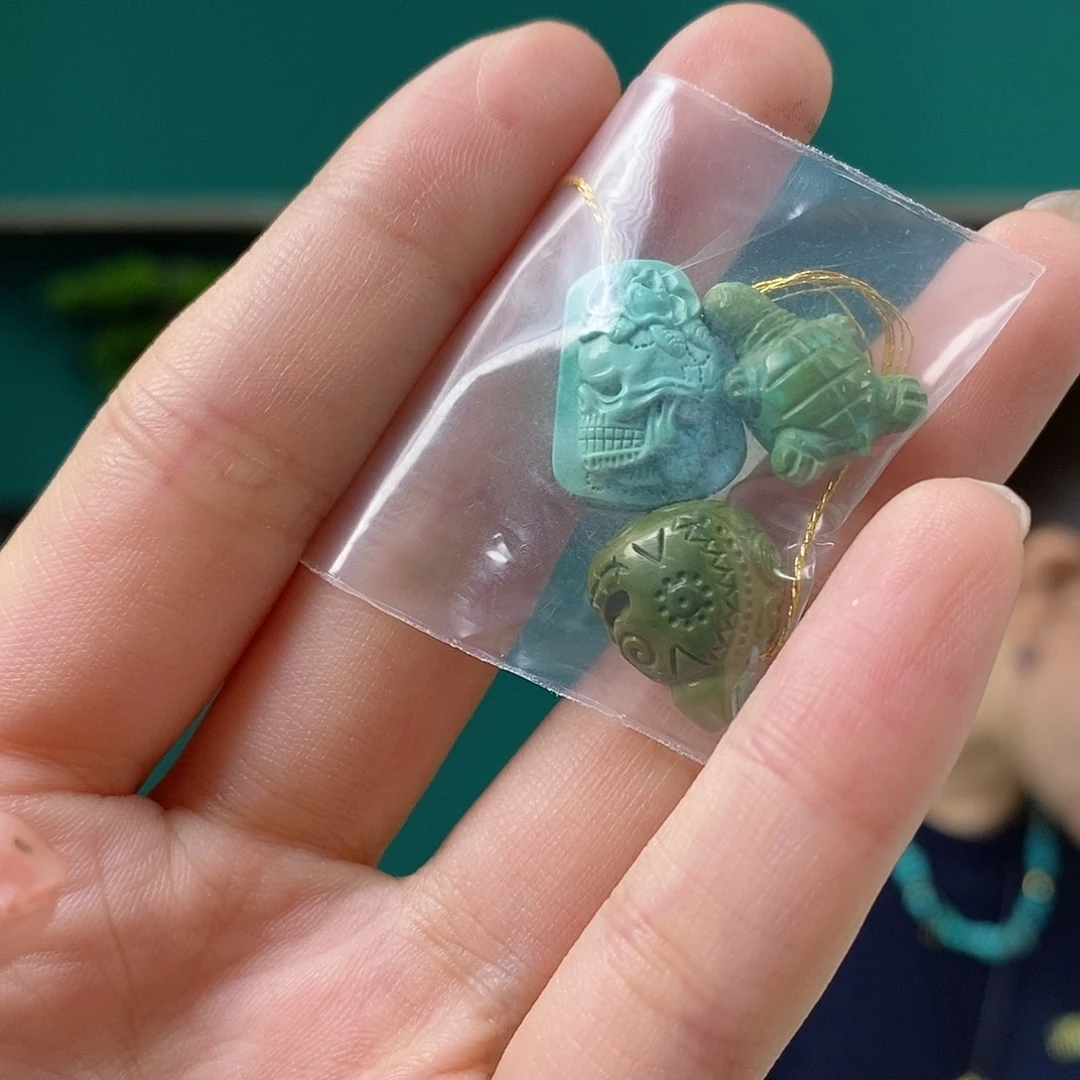 绿松石未镶嵌珠宝奇石