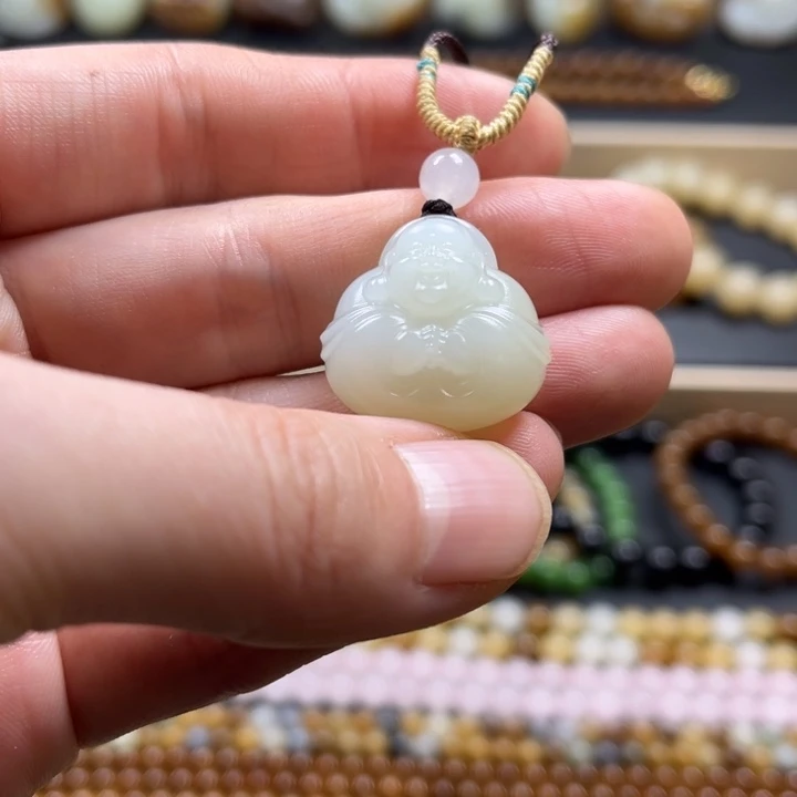 和田玉（糖玉）未镶嵌颈饰