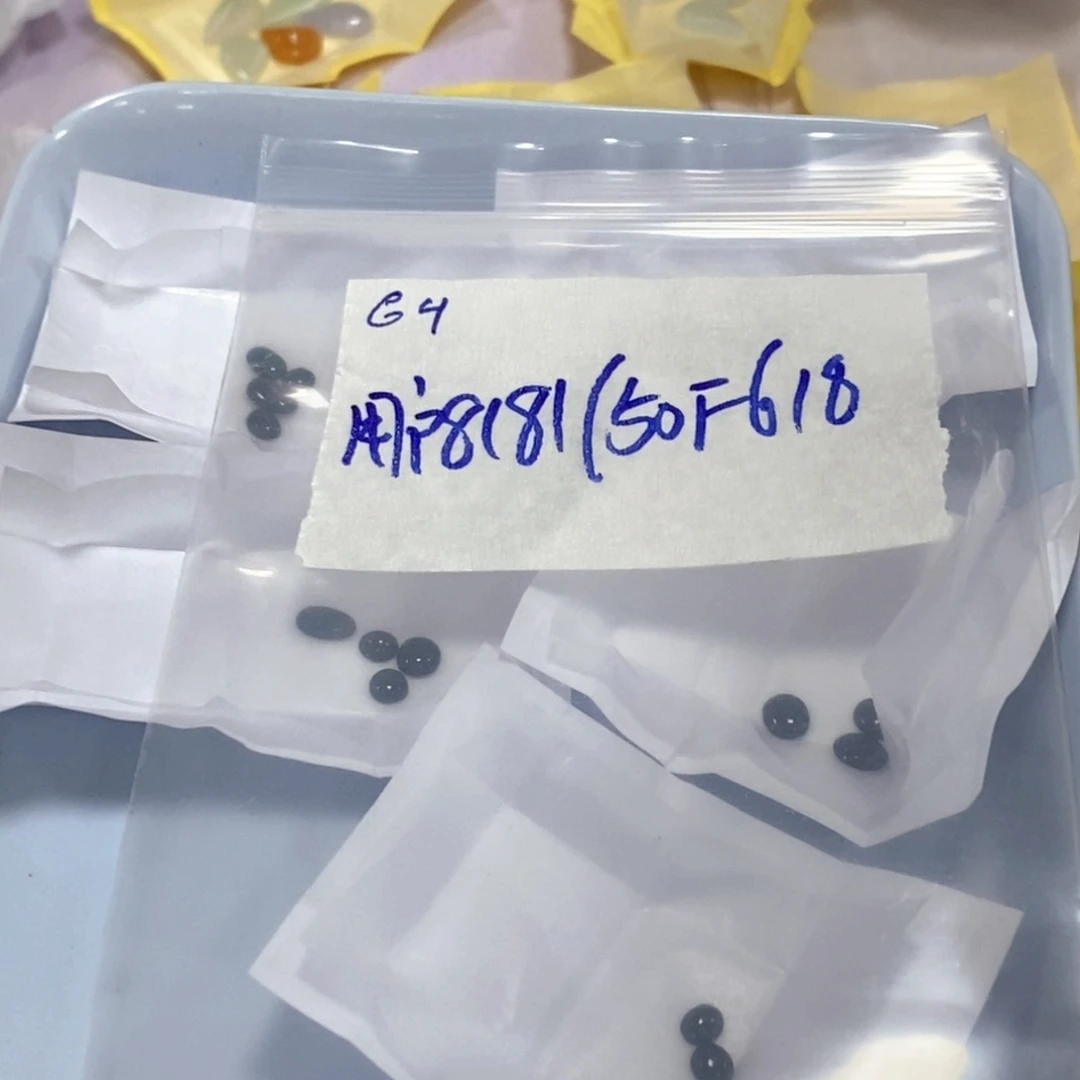 用***8定制翡翠未镶嵌不