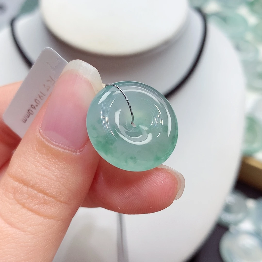 颈饰未镶嵌翡翠翡翠122，19/6