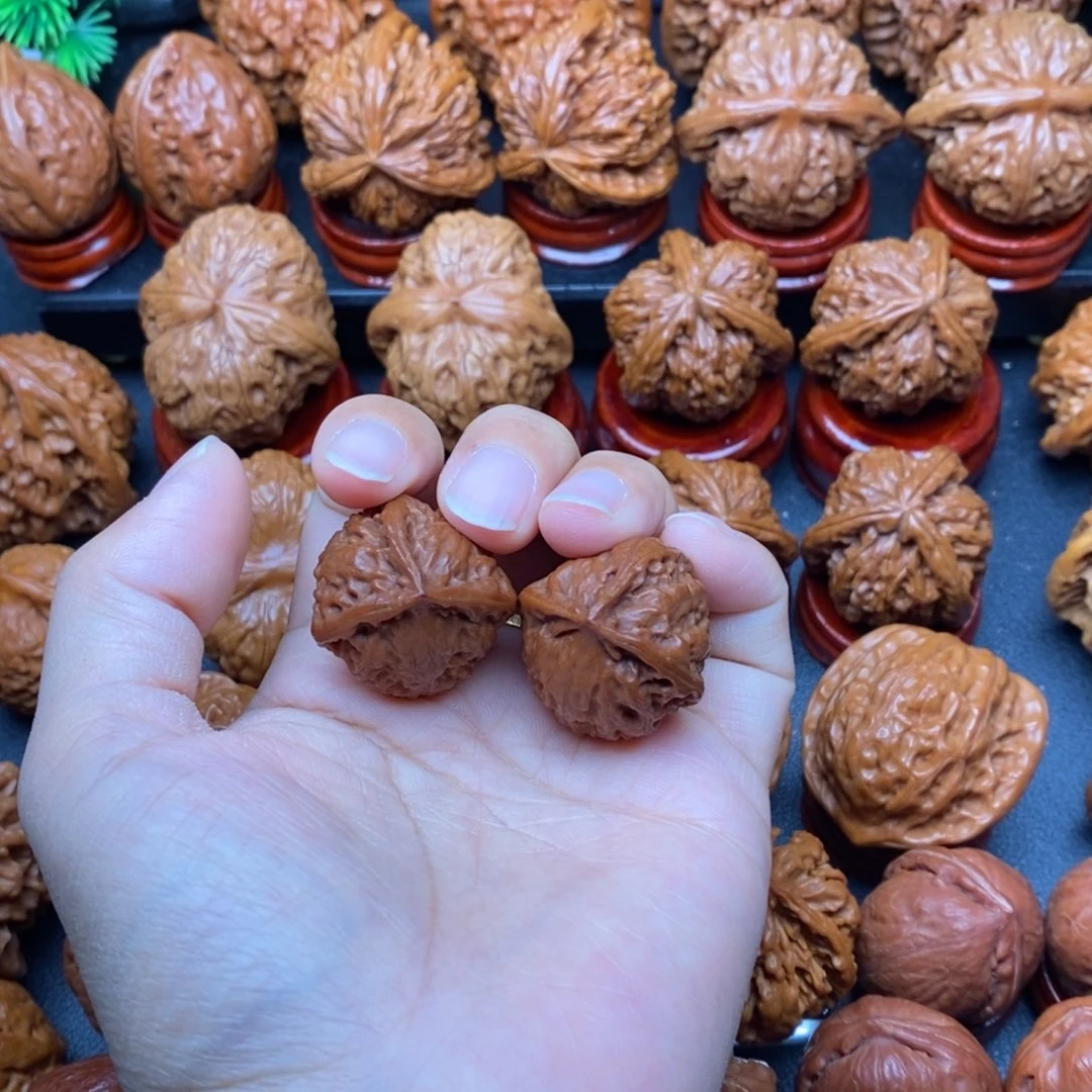 把件文玩核桃三棱