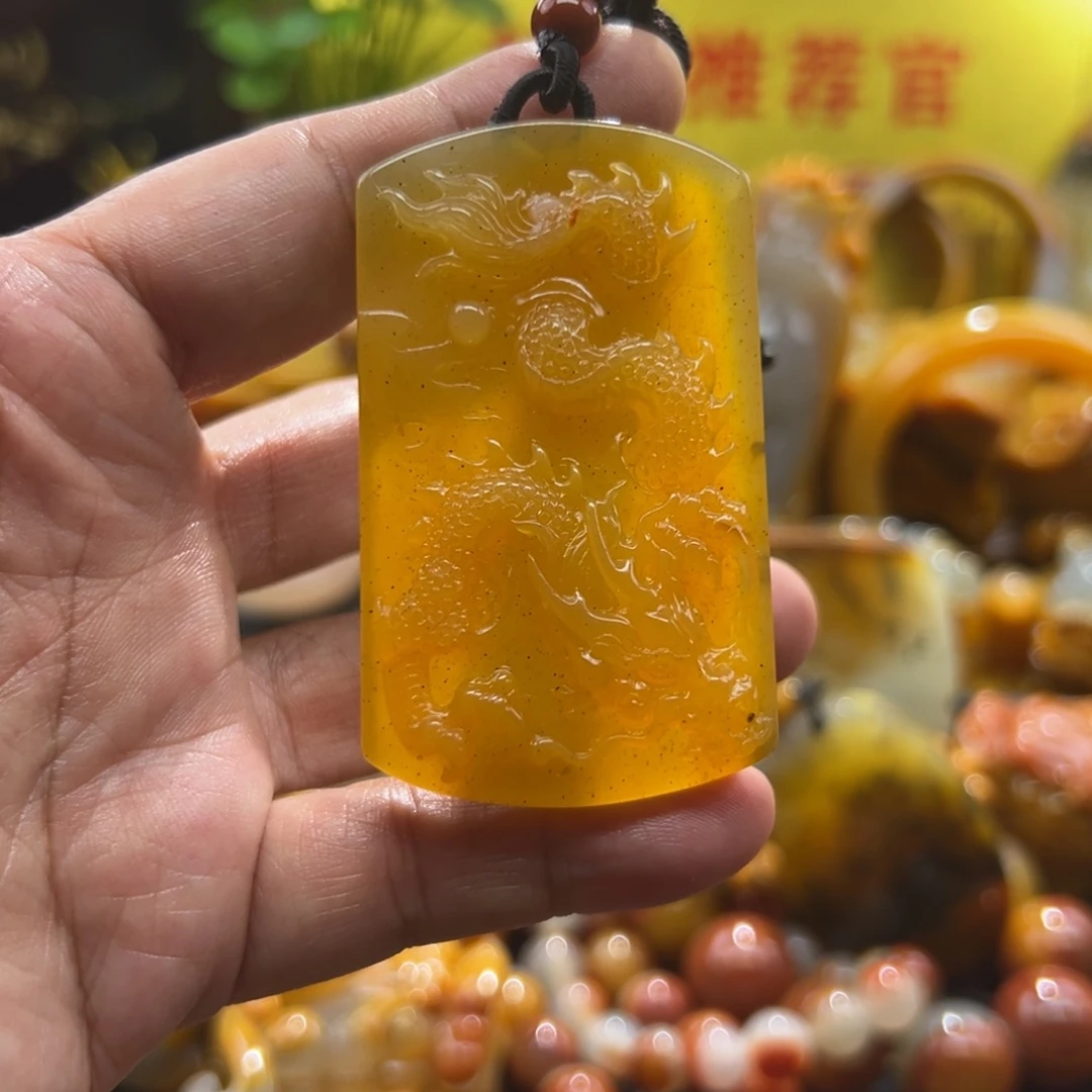 石英质玉未镶嵌颈饰