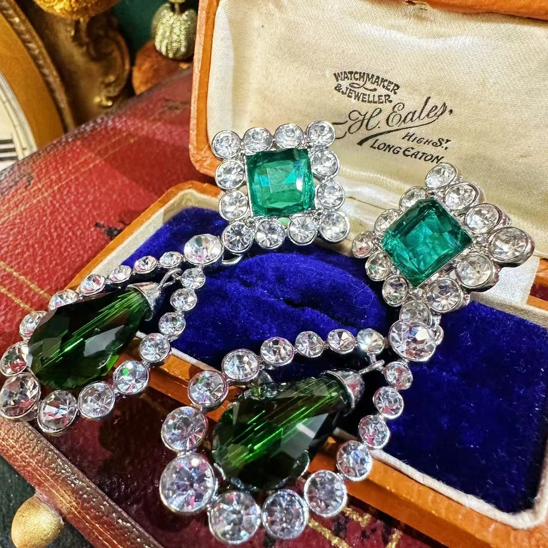 铜合金耳饰 E008 轻奢时尚复古经典中古木公耳饰