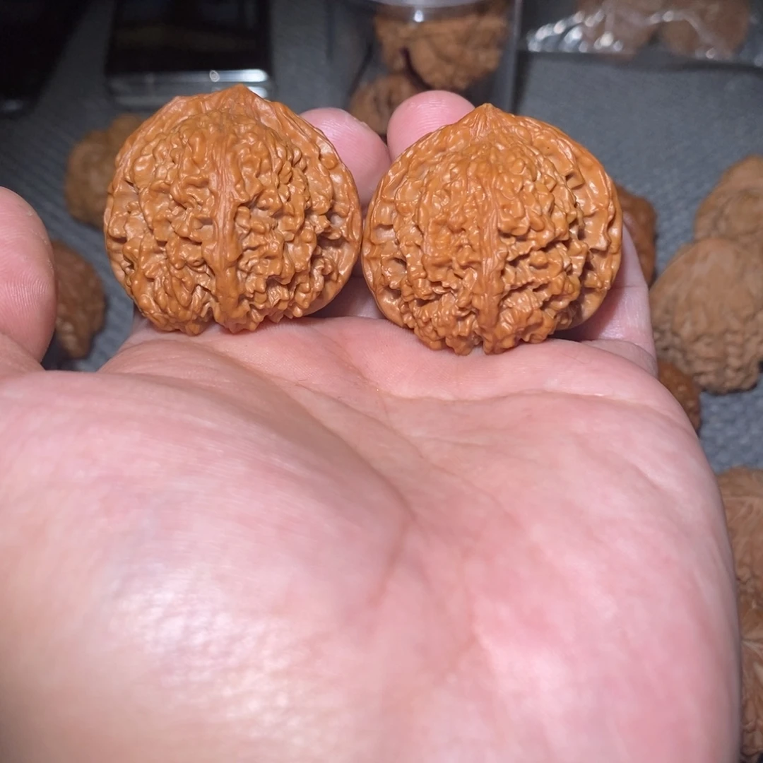 吊坠桃核40满天星