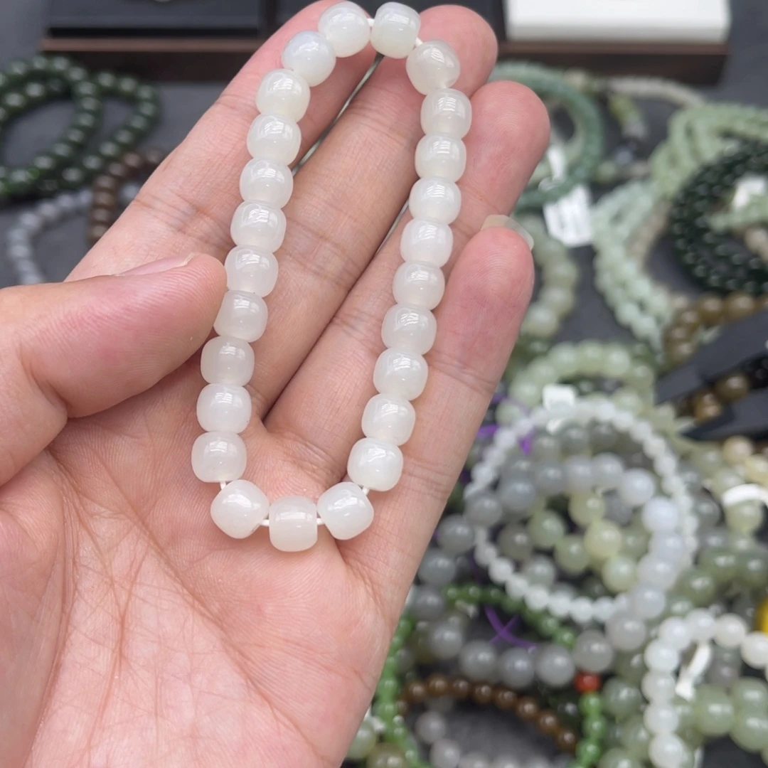 淡***水和田玉未镶嵌手链卡8白玉老型珠