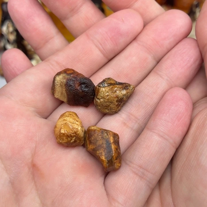 彩***虹未镶嵌定制琥珀蜜蜡