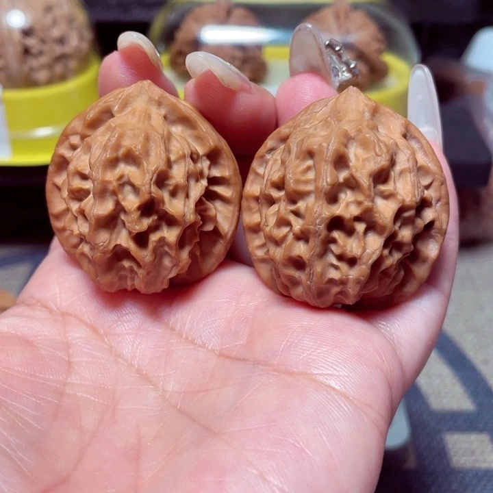 文玩核桃把件龙鳞38