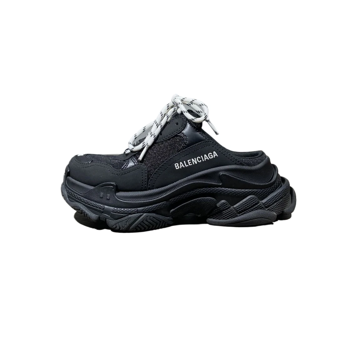 95新 Balenciaga/巴黎世家 36码Triples S 黑色穆勒半拖鞋 re9163