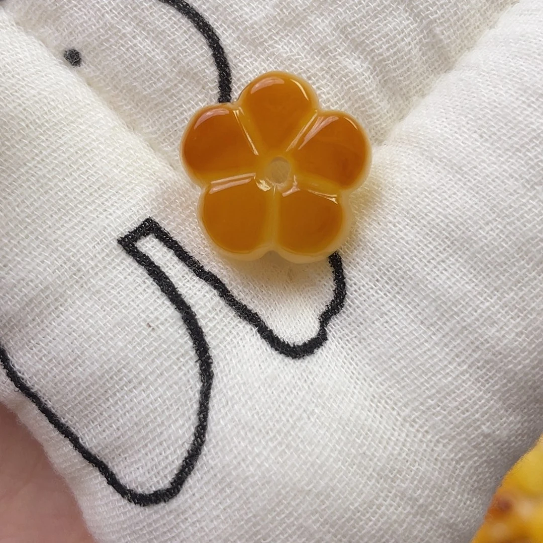 裸石琥珀未镶嵌花花福利
