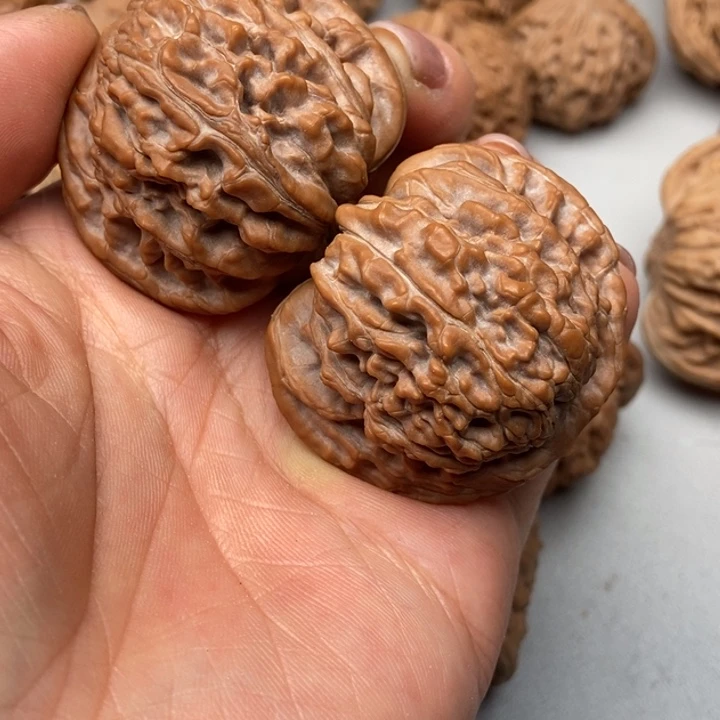 文玩核桃把件一*四座楼