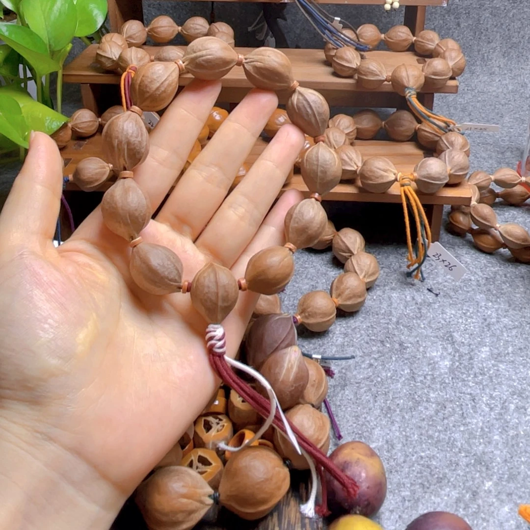 c***k橄榄核手串梅林铁核1824